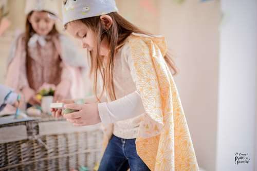 Cape foret d'origami jaune pour fille